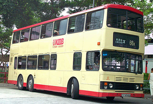 S3BL421_66X_20010810.jpg