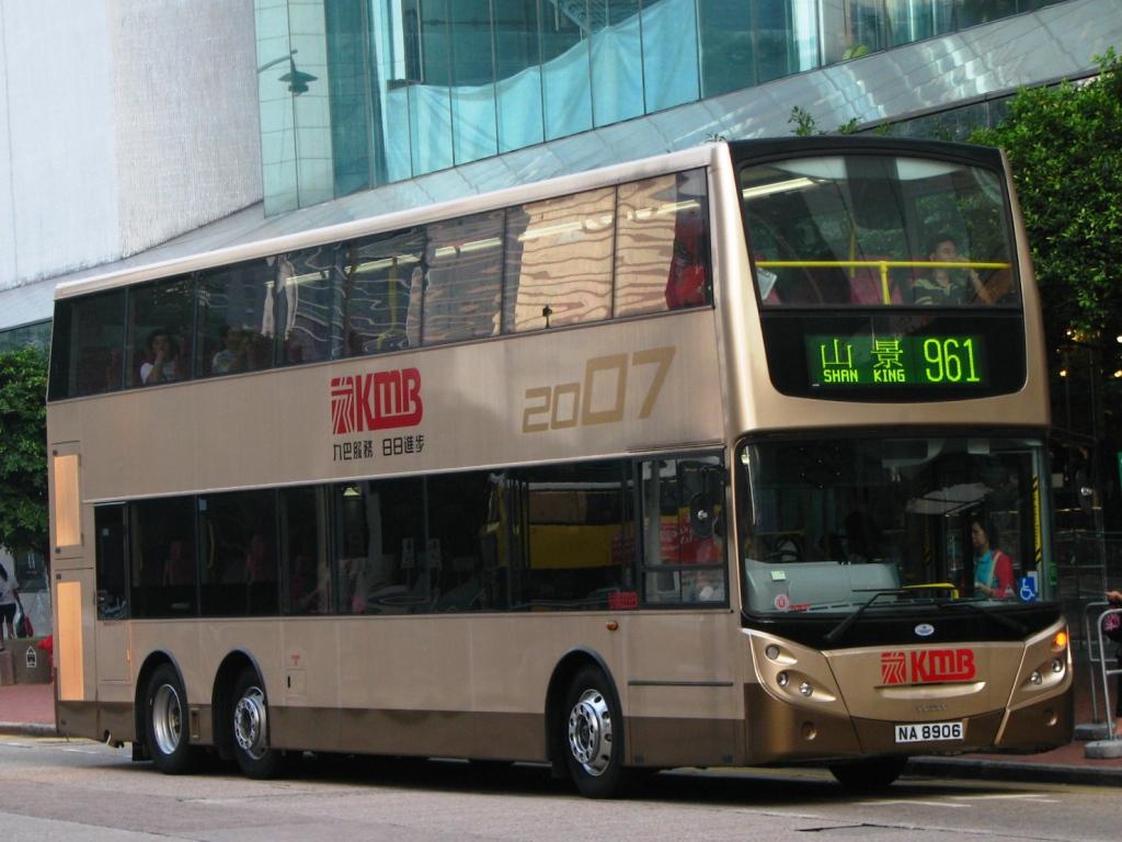 bus18852.JPG