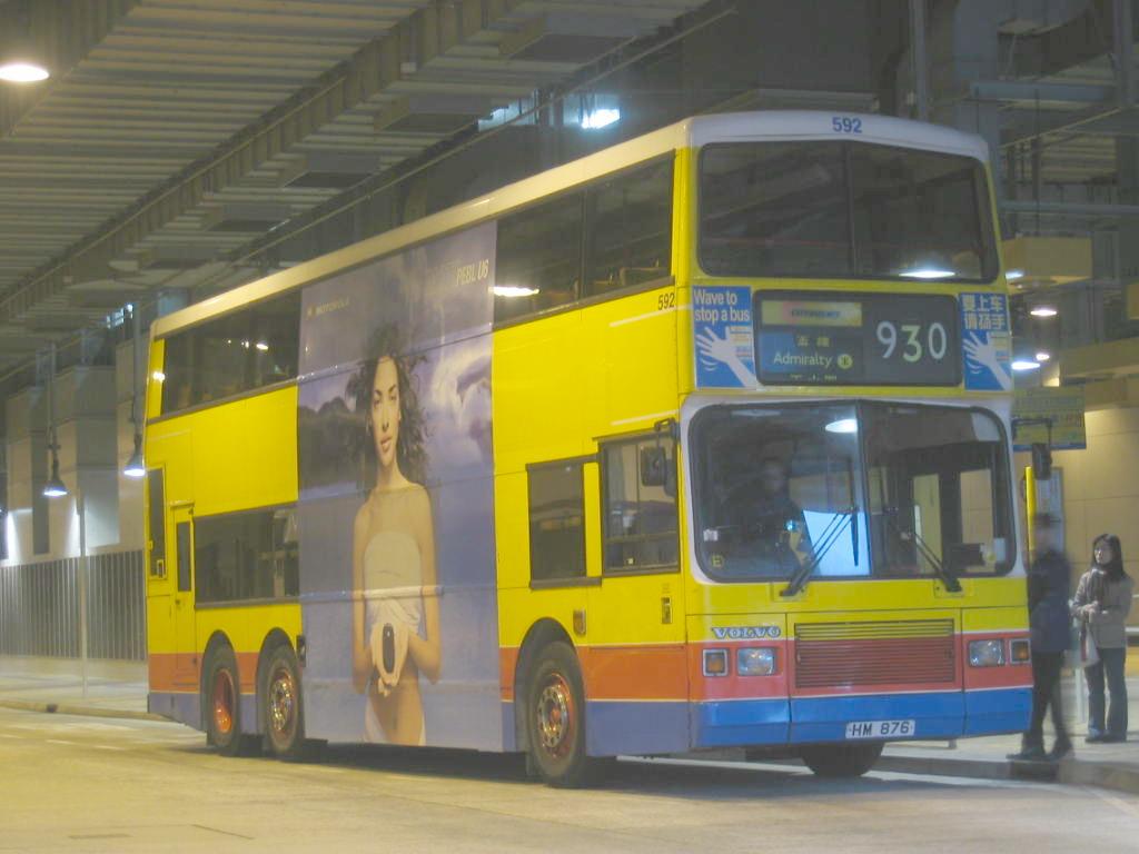 bus13232.jpg