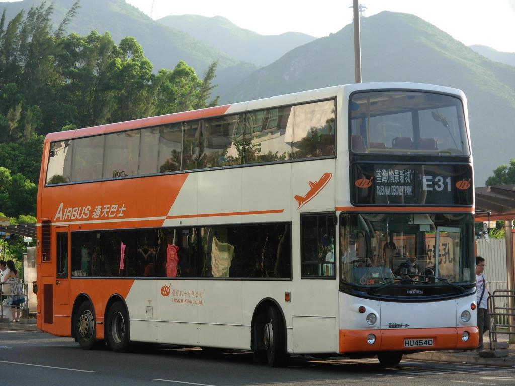 bus18661.JPG