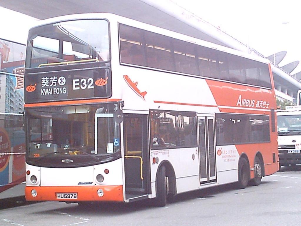 bus6409.JPG