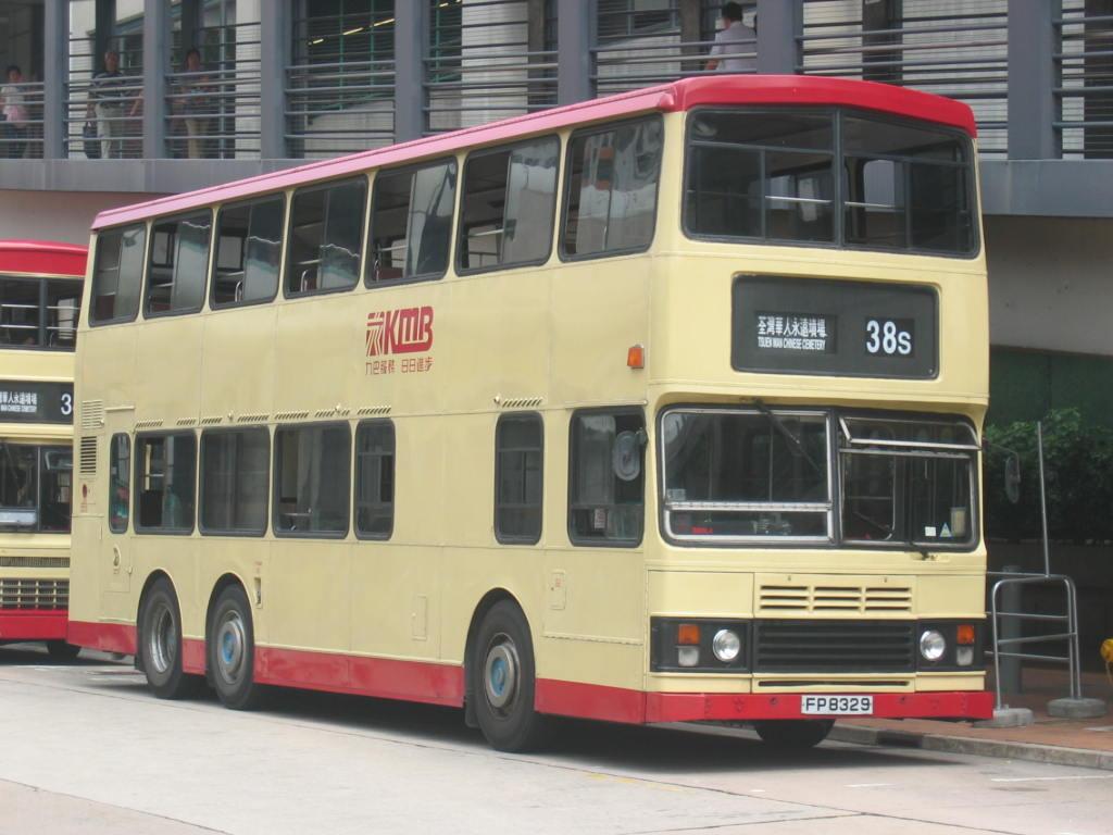 bus12083.JPG