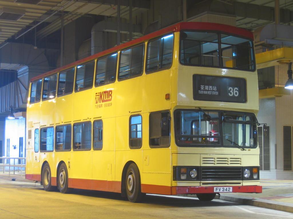 bus12129.JPG