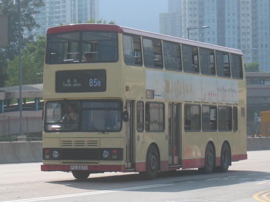 bus13829.JPG