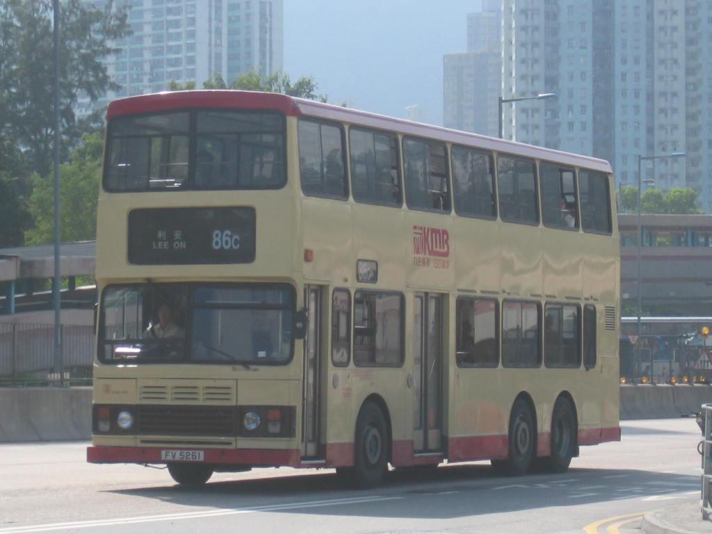 bus13821.JPG