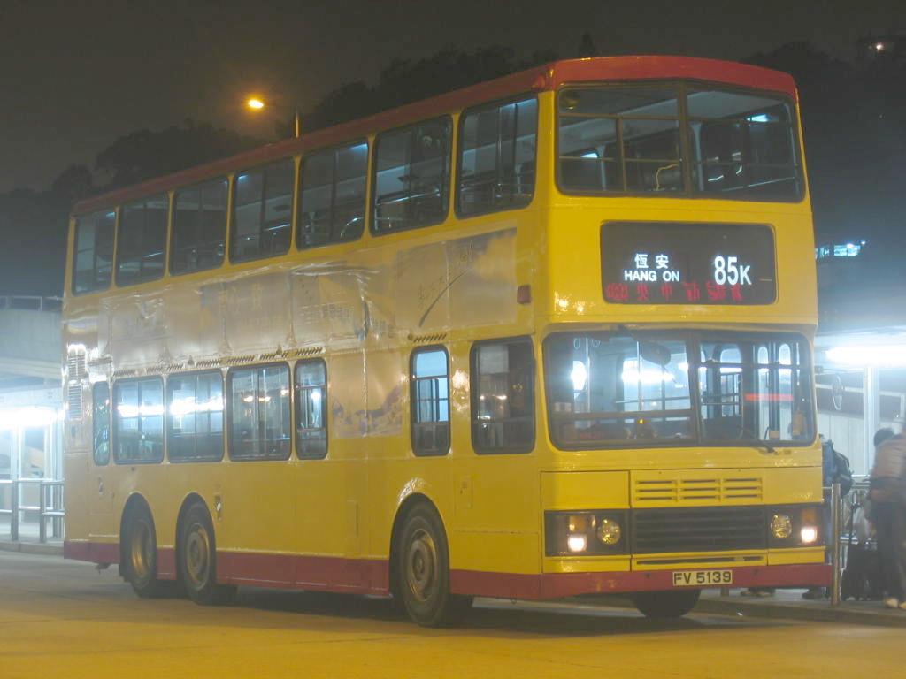bus13583.jpg