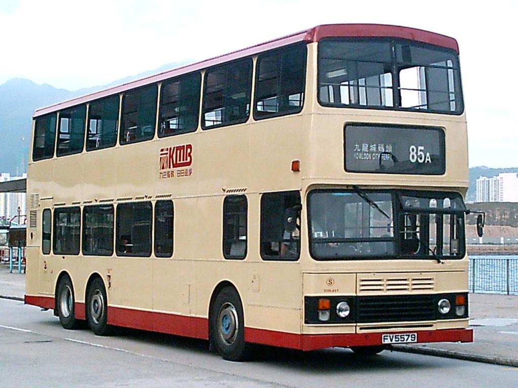 bus5488.JPG