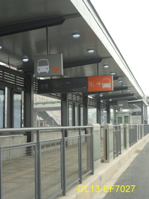 BRT platform8.jpg