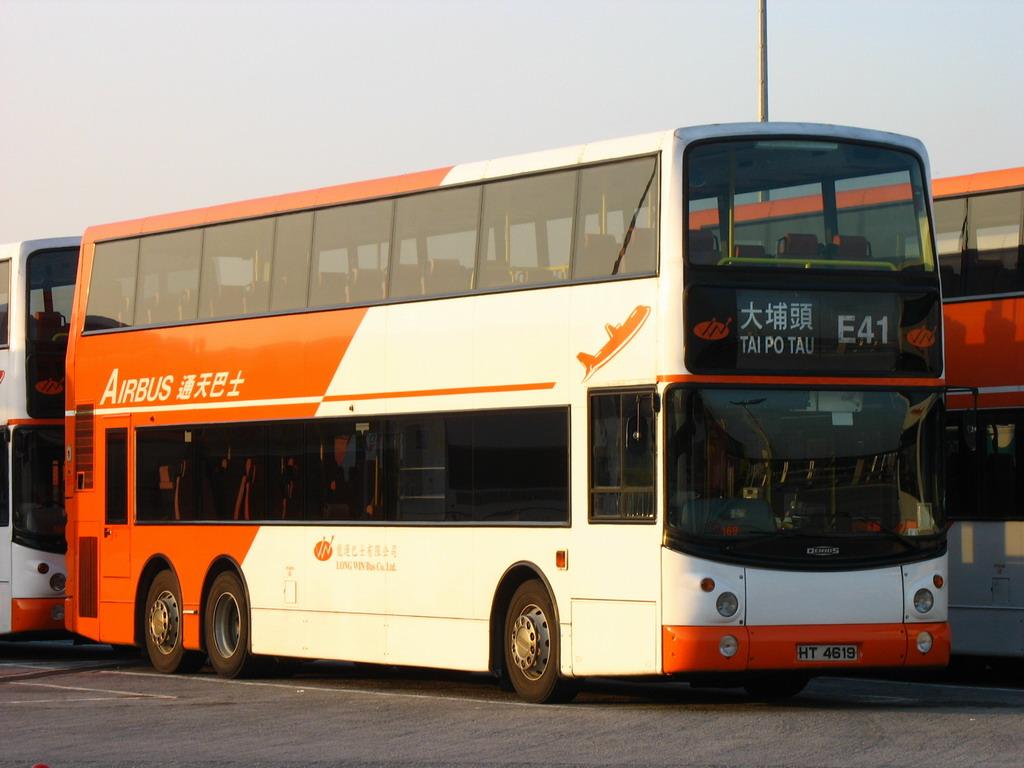 bus18132.jpg