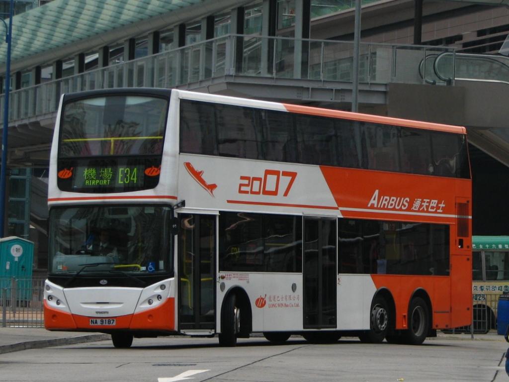bus18877.JPG