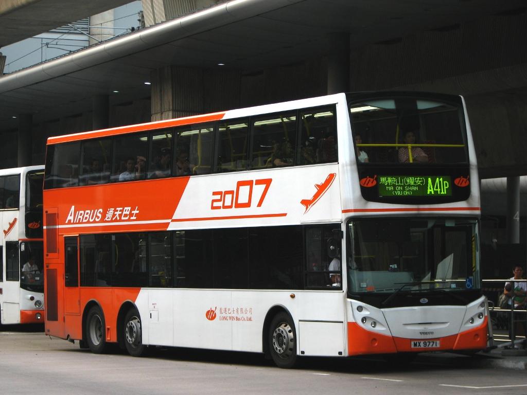 bus18771.JPG