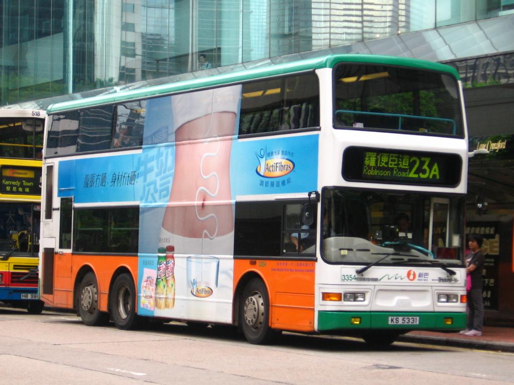 bus16926.jpg