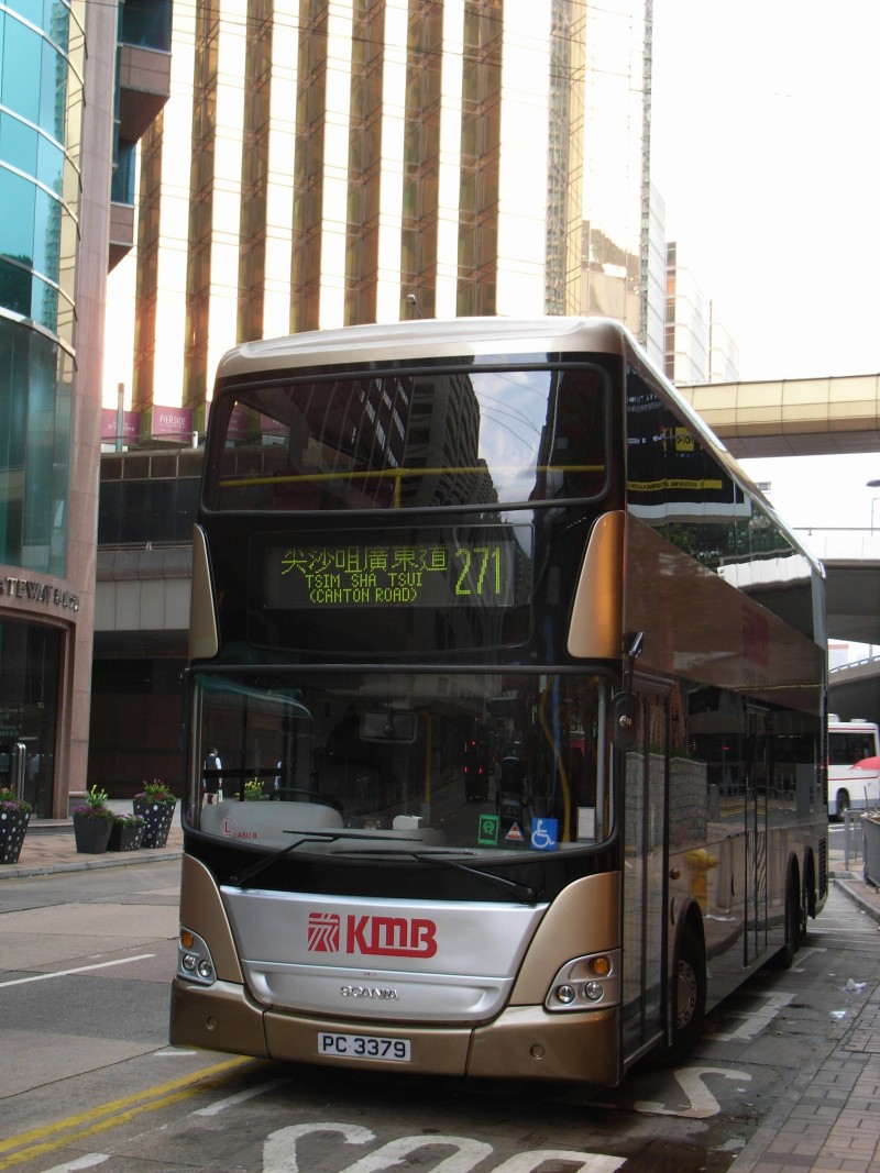 pc3379@271b.jpg