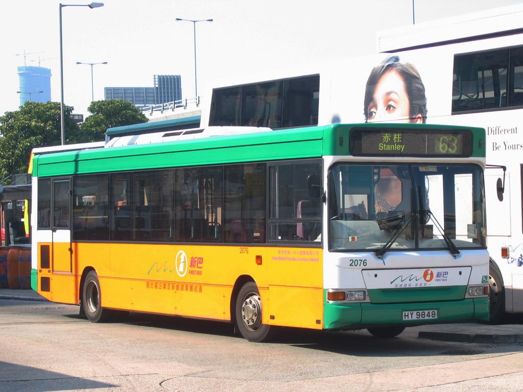 bus18052.jpg