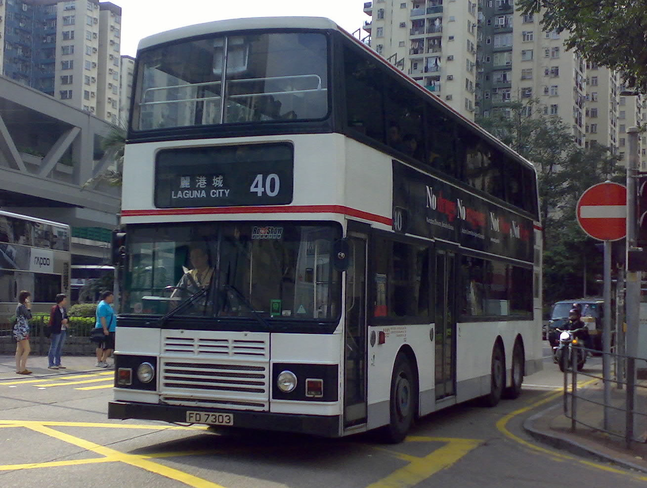 201002111240-001.jpg