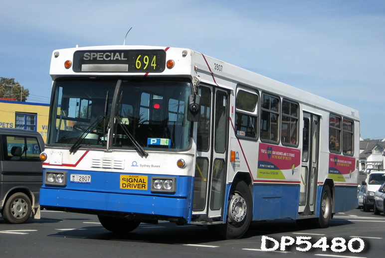MO2807@694.jpg