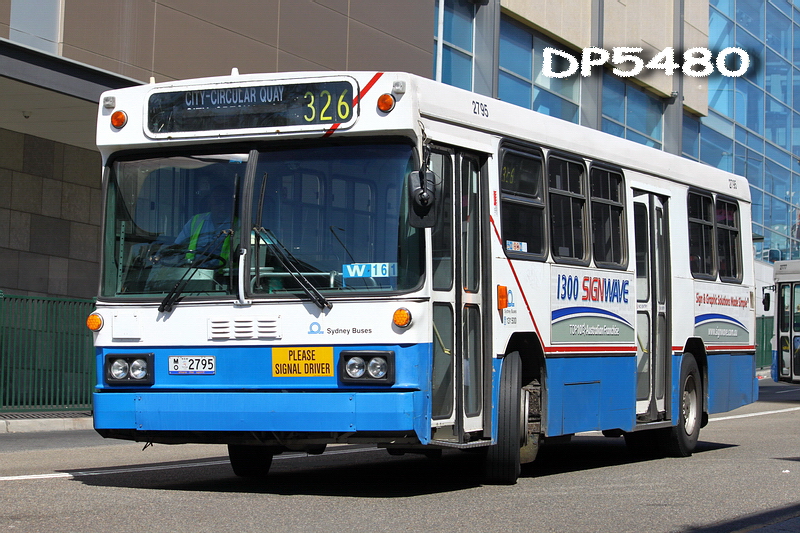 MO2795@326.jpg