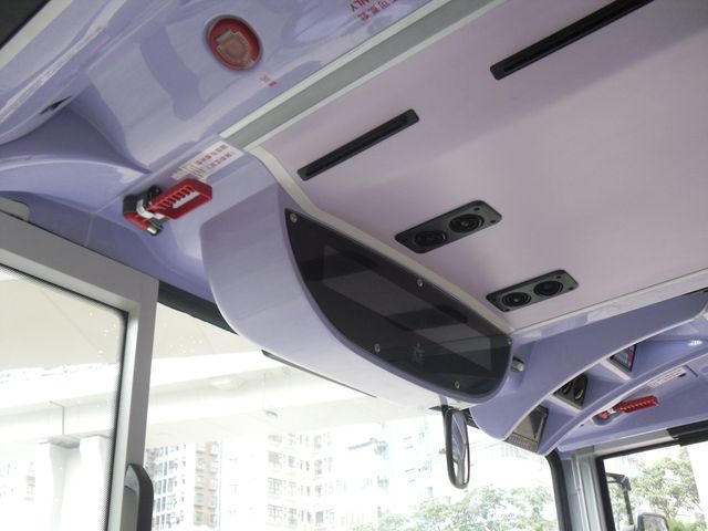 09.jpg