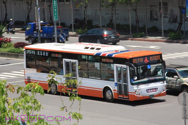 100531d1529.jpg