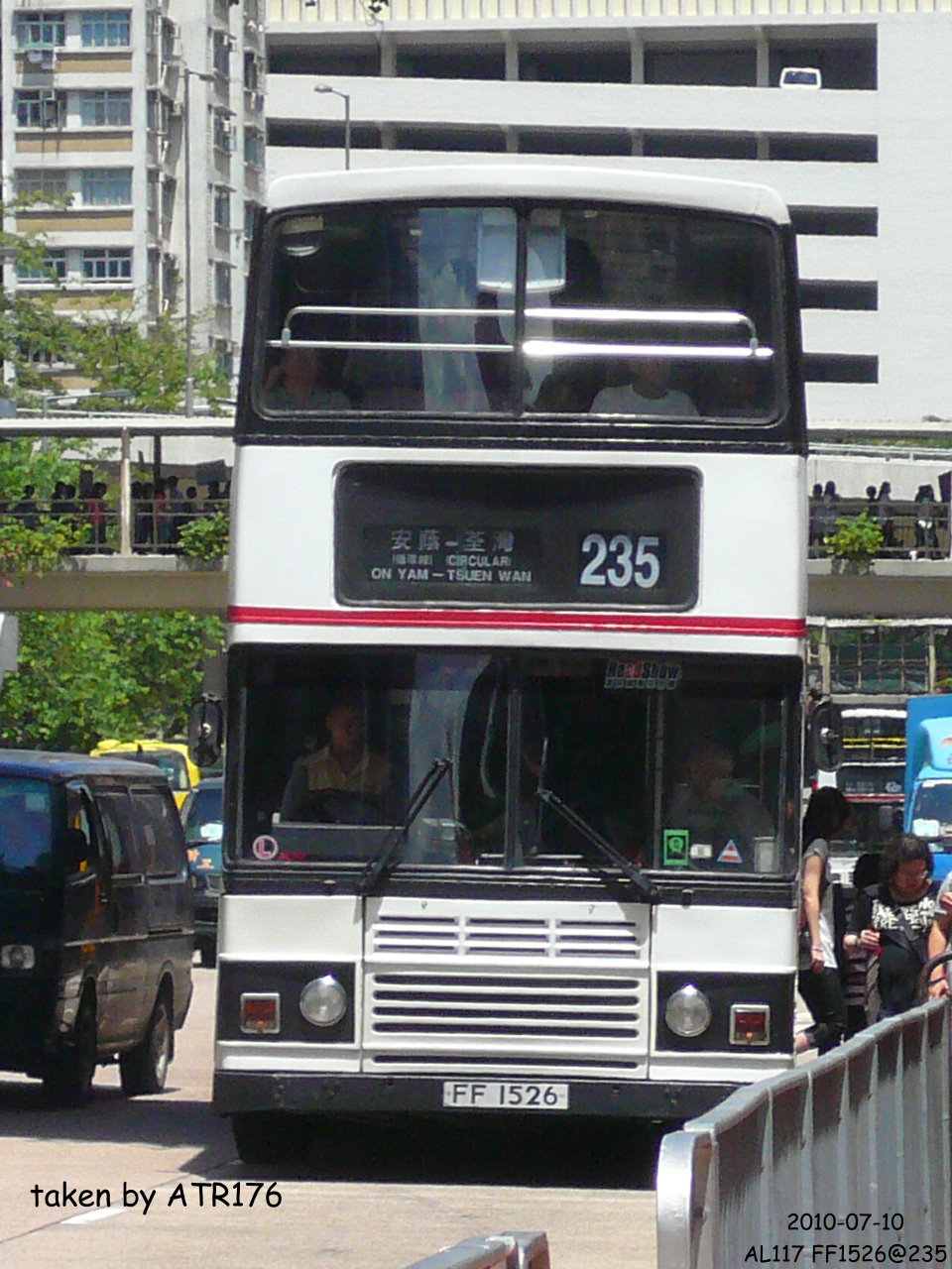 bus 012.JPG