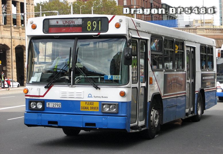 MO2792@891.jpg