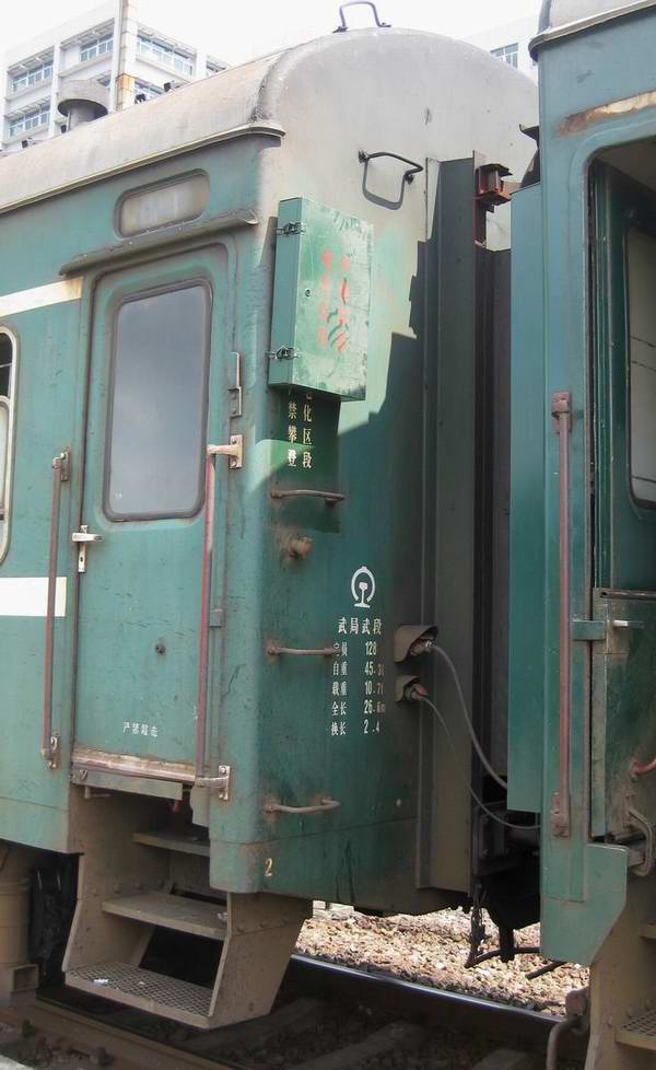 9996.jpg