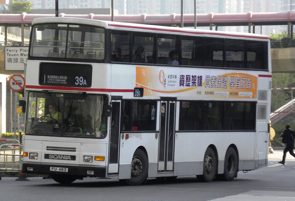FU482@39A-11.jpg