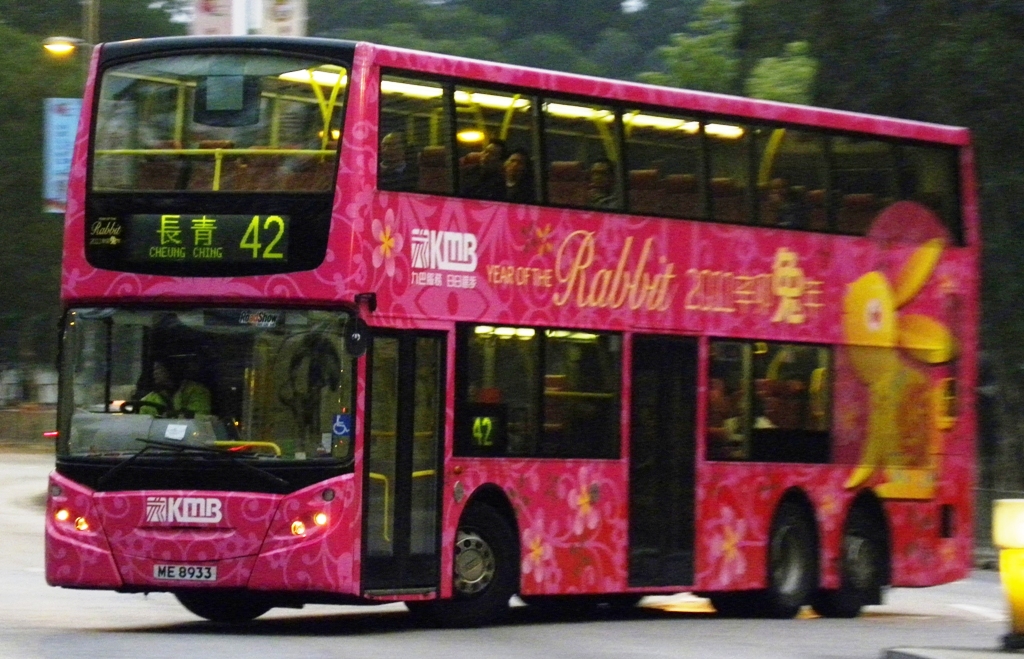 ME8933@42-3.jpg