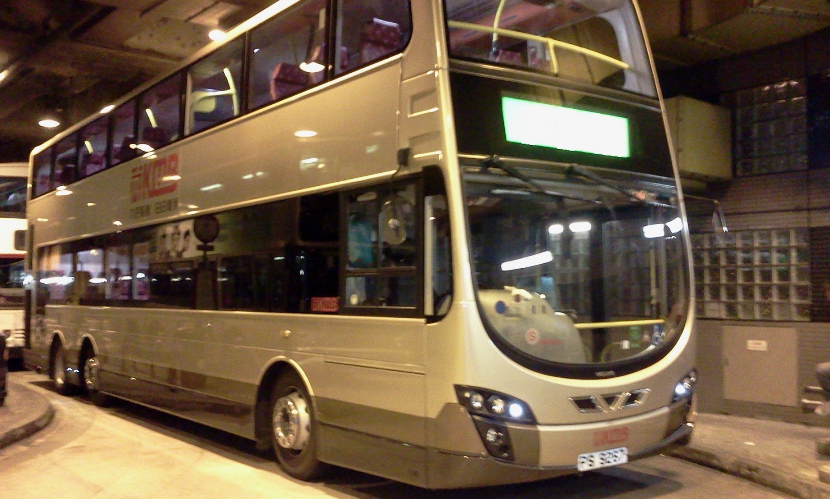 2011-04-15 22.53.57_48X.jpg