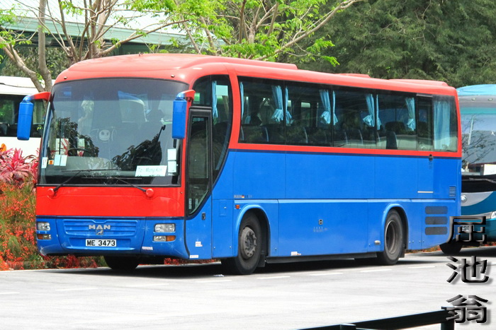 700 man 110427 1.jpg