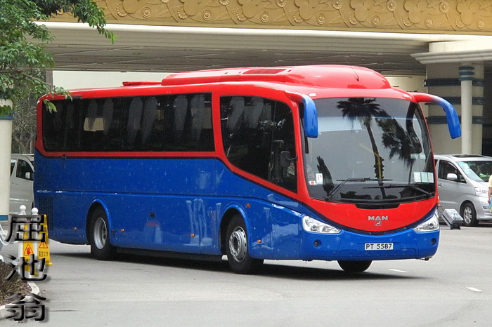 700 man 110427 3.jpg