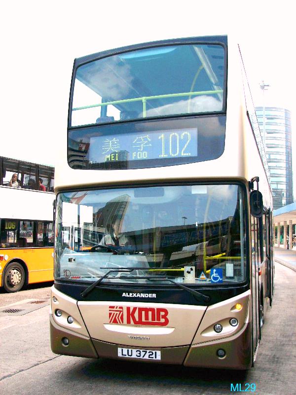 LU3721_102.jpg