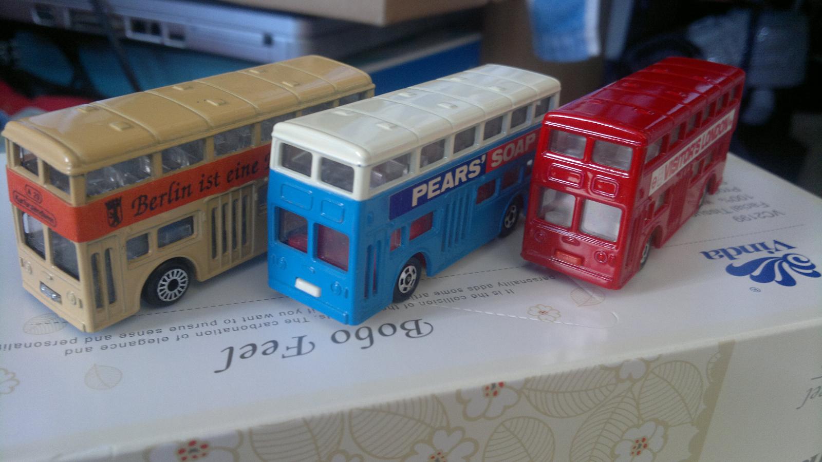 3bus.jpg
