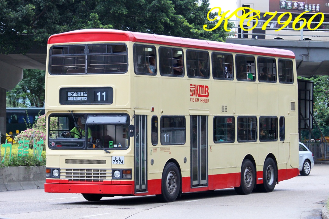 FZ7574_11.jpg