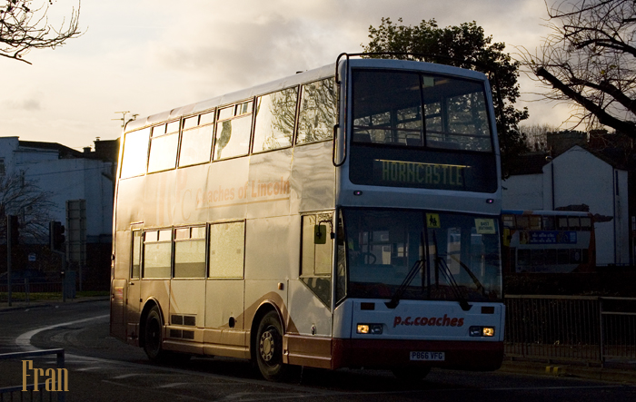 PC Coach P866 VFG @ Horncastle.jpg