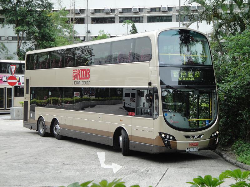 AVBWU121@KMB(20110627).JPG