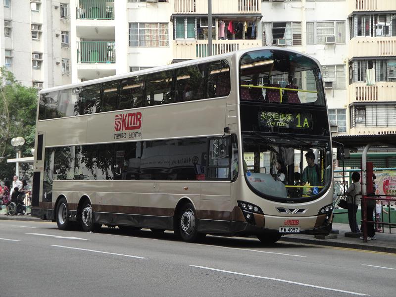 AVBWU110@1A(20110526).JPG