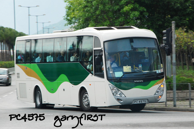 pc4575.jpg