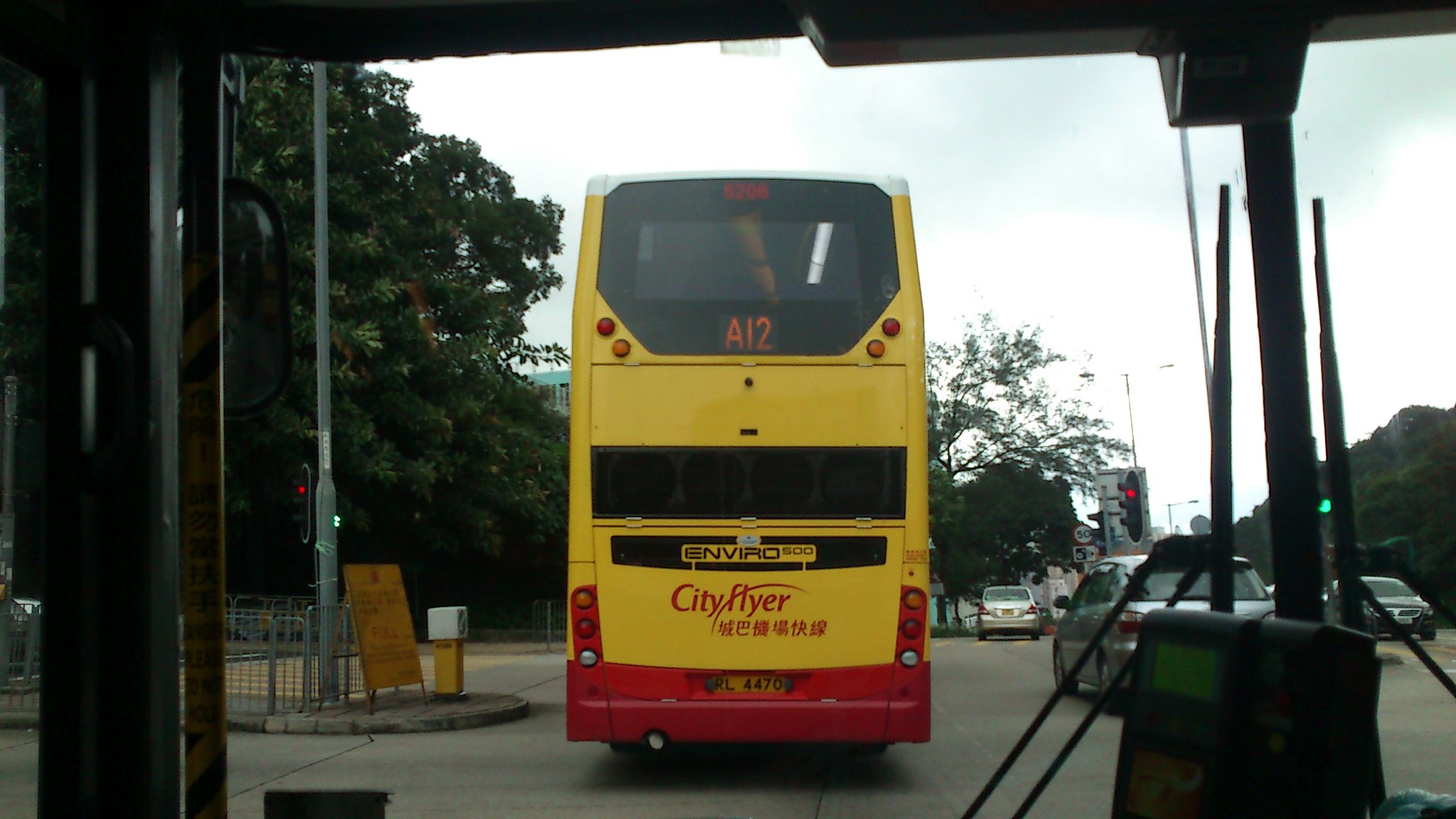 8206A12_3.jpg