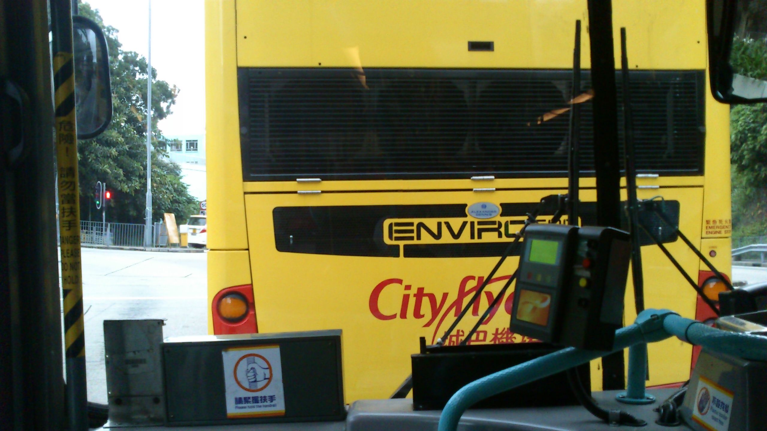 8206A12_1.jpg