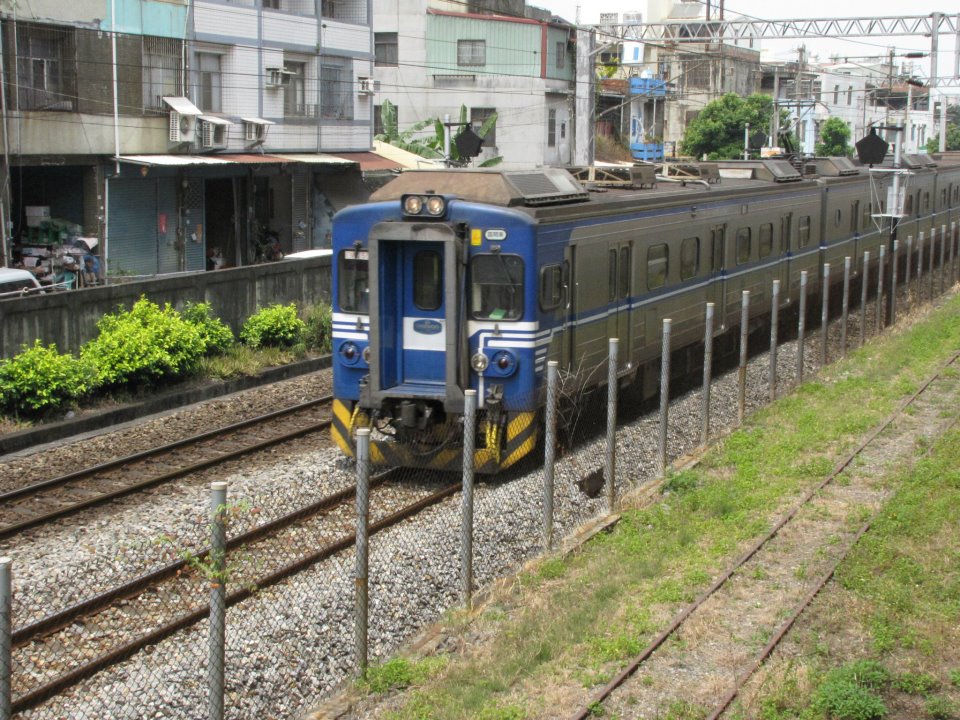 台鐵區間車.jpg