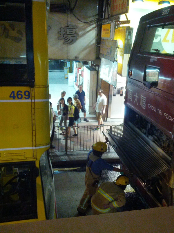 kingsroadaccident3.jpg