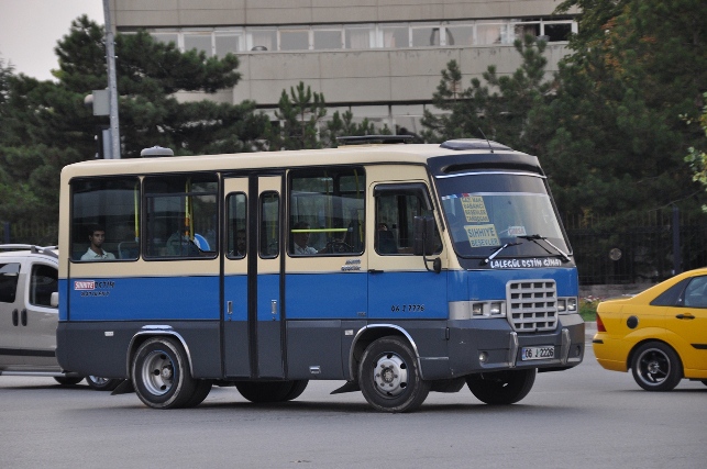 Turkey bus and car (66).JPG