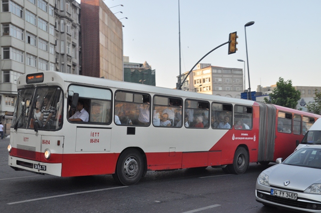 Turkey bus and car (13).JPG