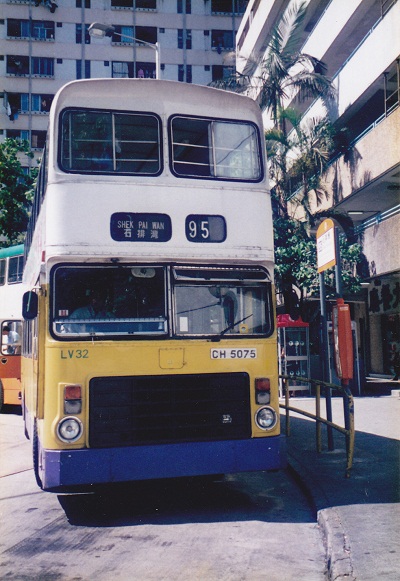 LV32_95_3.jpg