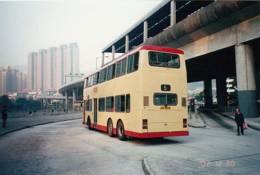 20021230_dn1249b.jpg