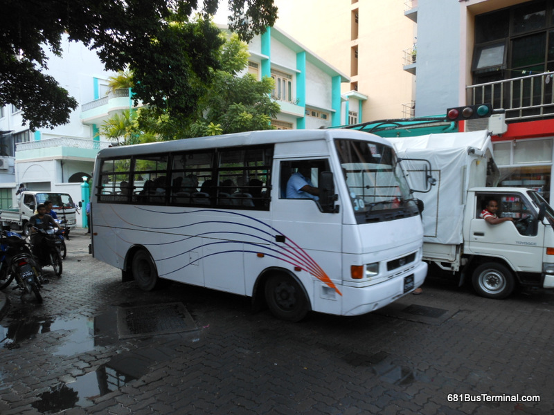 bus_maldives_male.JPG