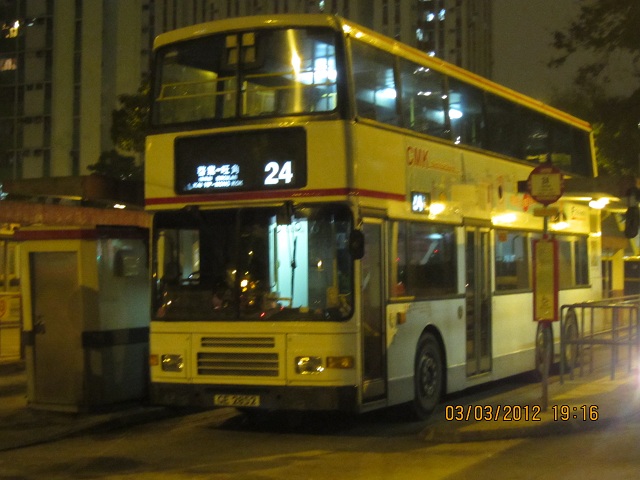 24-GE2852.jpg