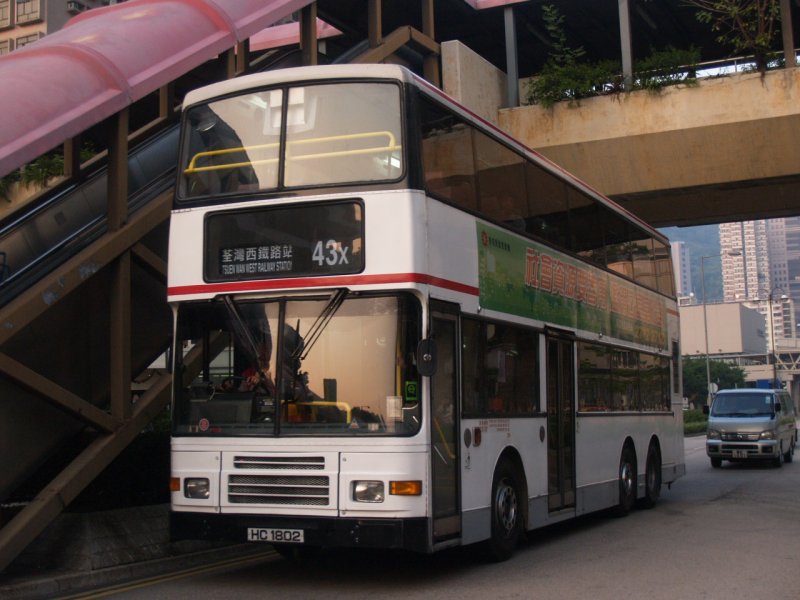 k_av228_2.jpg