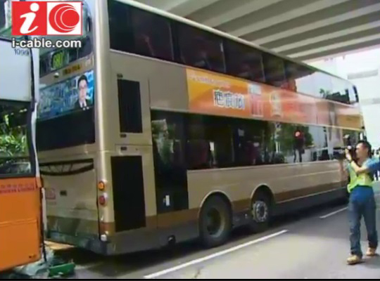 bus2.jpg